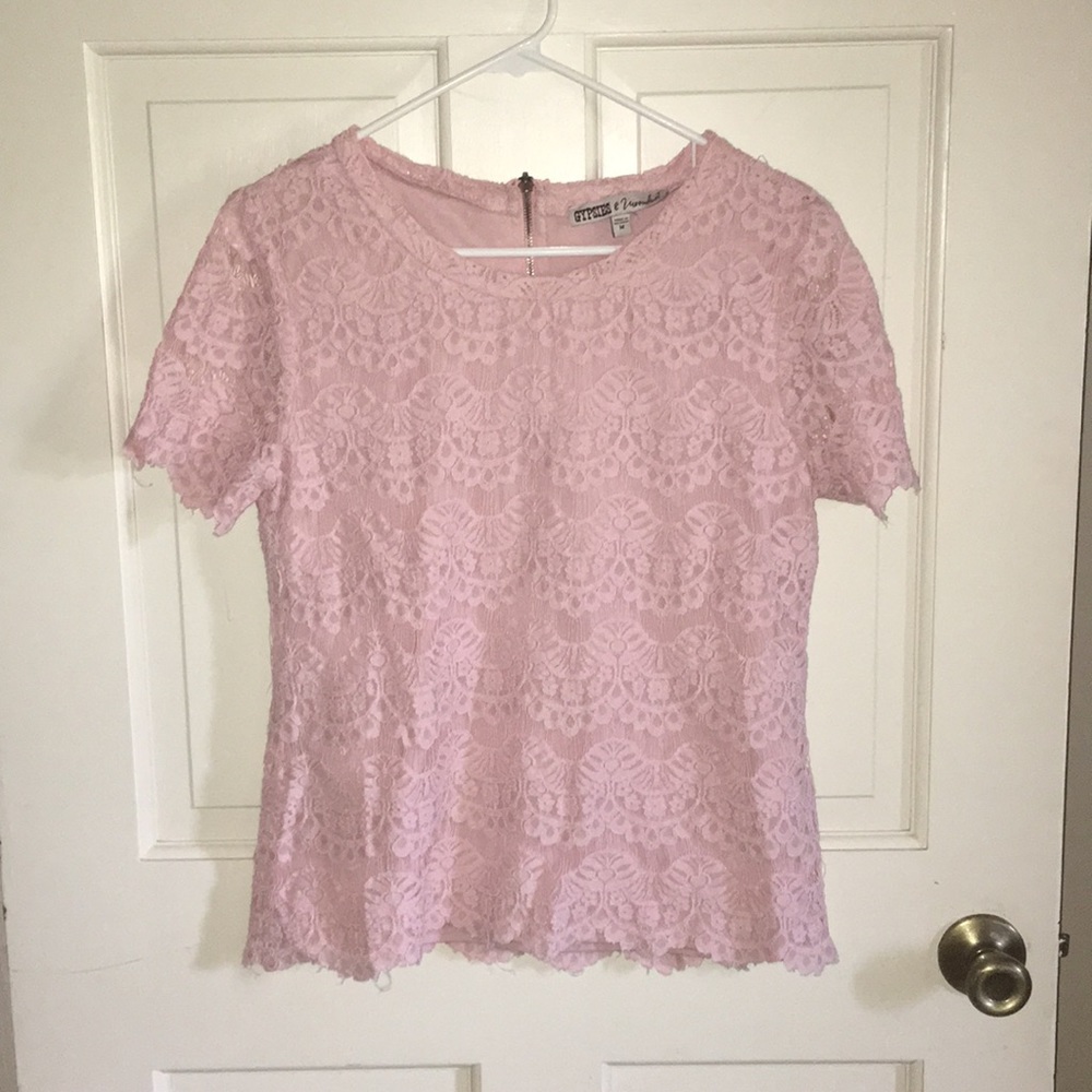 Women’s pink lace shirt